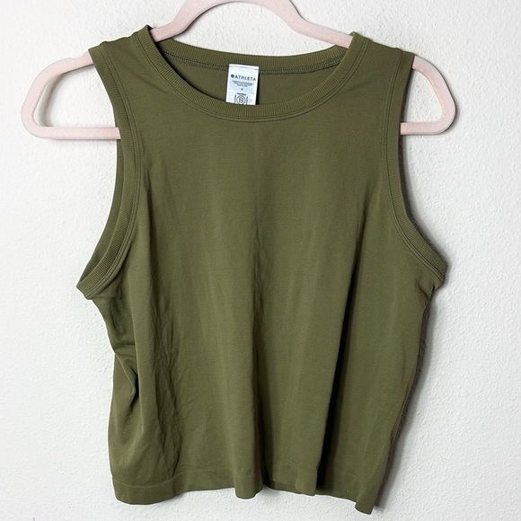 Athleta Relaxed Fit Crop Tank Top Olive Green Sleeveless size Medium - Picture 2 of 7